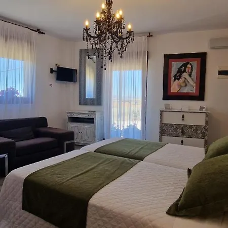 酒店 Rural Villaromana De Tres Estrellas 3*